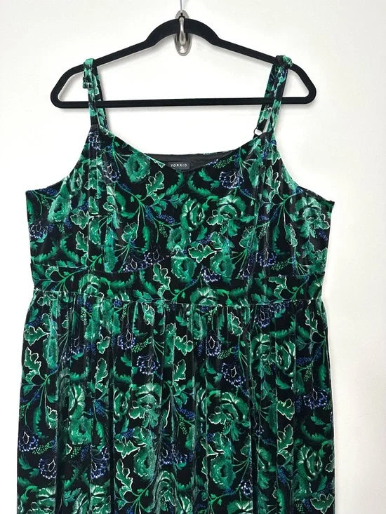 Torrid Whimsigoth Forest Green Floral Velvet Skater Midi Dress Goblincore Earthy - Picture 4 of 12